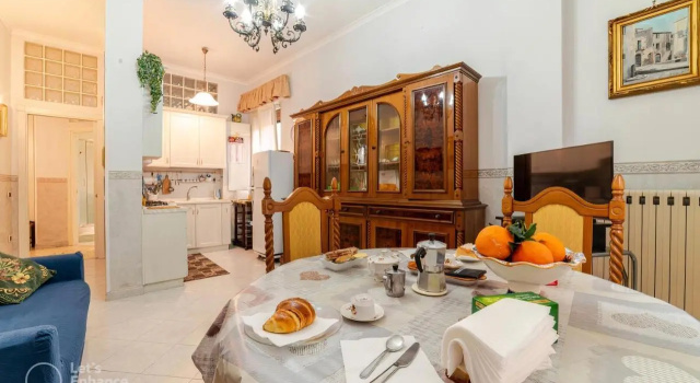 Casa Mia Vacanze Napoli, Book Hotel Hoteller i Napoli med parkering, Parkering