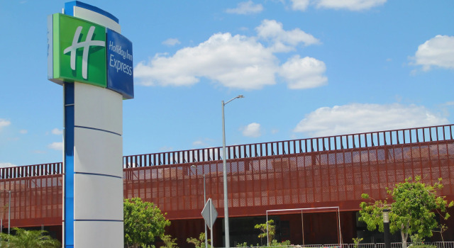Holiday Inn Express Mérida by IHG, Rezerwuj Hotel Mérida Yucatán