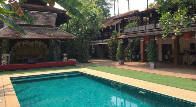 Двухместный коттедж с видом на бассейн Baan Singkham Resort