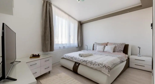 Panorama Dream Home w 3BDR, A/C, Garage & Jacuzzi, Varaa Hotelli Budapest Budapest