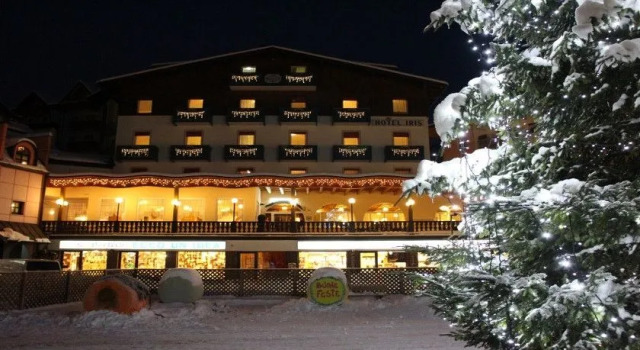 Hotel Iris, Забронировать Отель Андало Паганелла