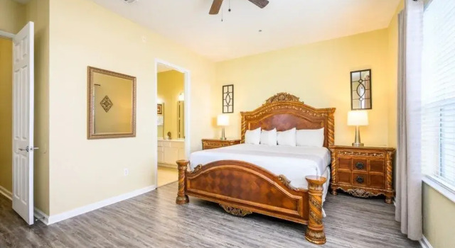 Номер Standard с балконом и с видом на озеро Beautiful Lakeview Vacation Condo, Vista Cay 1016