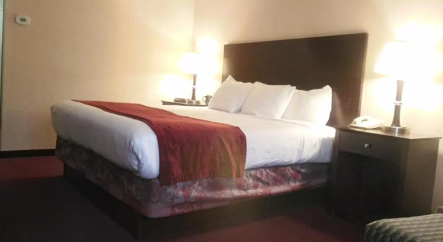 Люкс Fireside Inn & Suites Portland