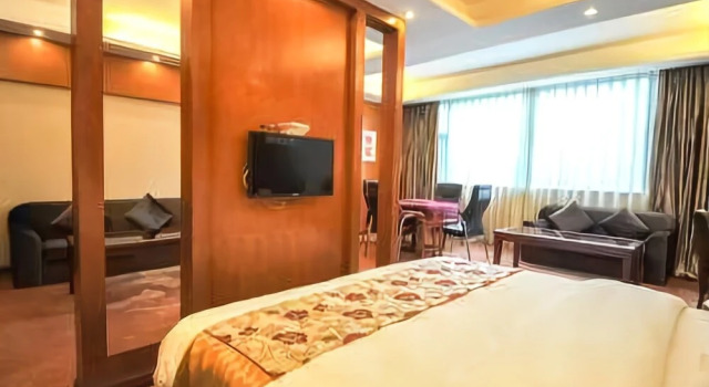Jiayihao Jinyuan Hotel, Boek Hotel Hotels in Chengdu met parkeren, Parkeren