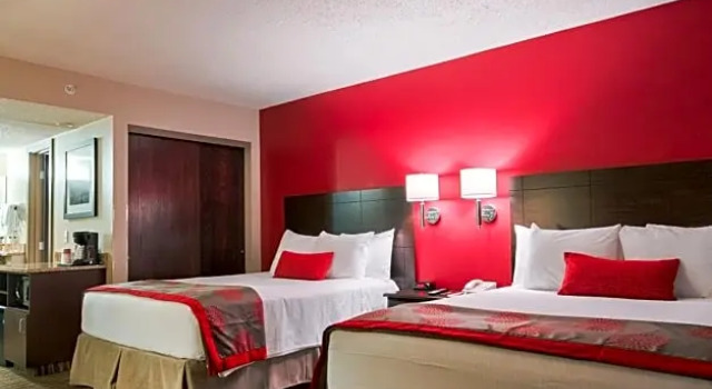 Camera quadrupla Deluxe Quality Inn & Suites Columbus