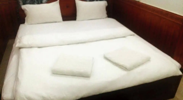 Aom Chai Hotel, Забронировать Отель Бан Вангоуапа 