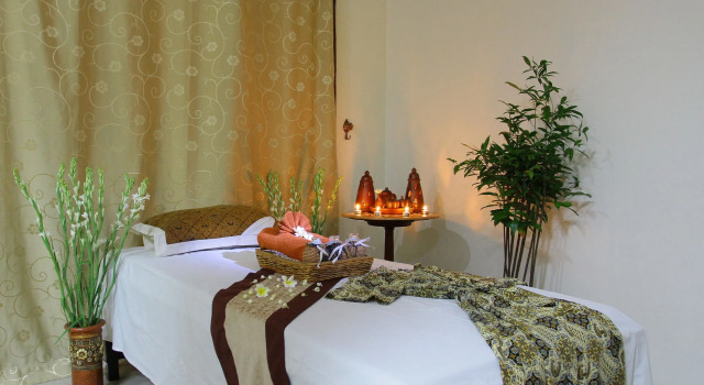 The Grand Palace Hotel Malang, Book Hotel Billige hoteller i Malang, nær Alun-alun Tugu