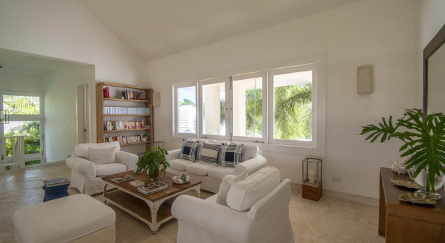 Golf-front Villa With Large Spaces Staff and Pool Situated in Luxury Beach Resort, Prenota Resort Hotel a Punta Cana con piscina, Piscina