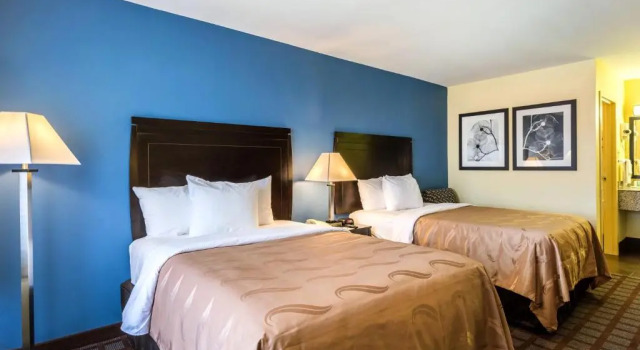 Четырёхместный люкс Quality Inn & Suites Baton Rouge West – Port Allen