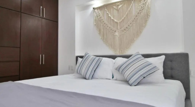 Blue Luxury 1 BD Apartment - Direct exit to the Pool - Fast WiFi - Free Parking, Rezervasyon Daire Tulum havuzlu oteller, Yüzme Havuzu