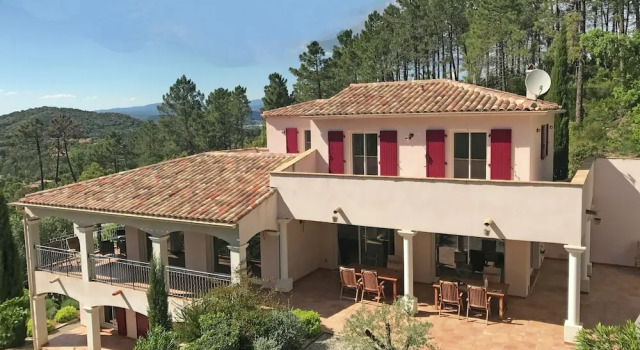 Вилла Villa in Le Muy with Private Pool & Forest