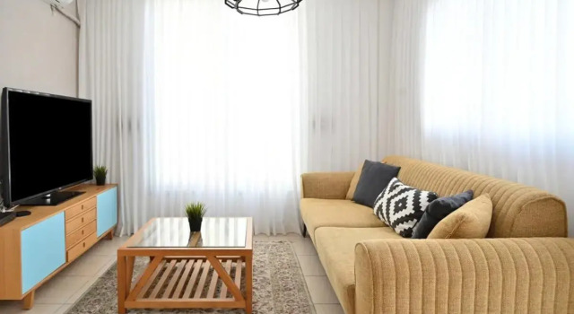 Cool & Fun 2BR in Rotshilde area by HolyGuest, Забронировать Отель Тель-Авив Тель-Авивский округ, рядом с Independence Hall Museum