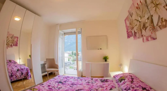 Апартаменты Lorenzos Apartament