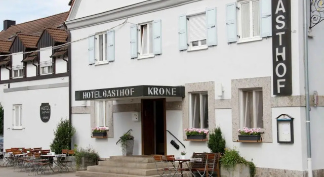 Hotel Gasthof Krone, Varaa Hotelli Hotellit Baijeri pysäköinnillä, Pysäköinti