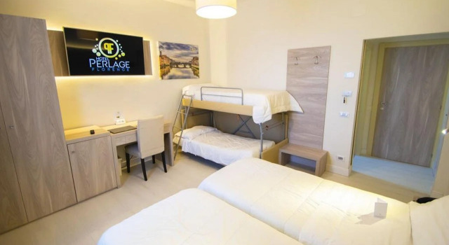 Hotel Perlage Florence -with Private Parking & Fast Wifi, Забронировать Гостевой дом Отели в центре Скандиччи, в центре