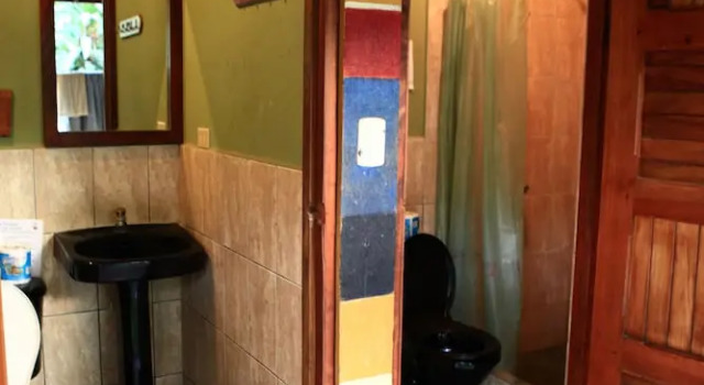 Кровать в общем номере (женский номер) Casa Zen Guesthouse & Yoga Center