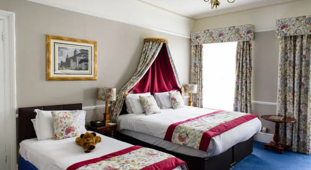Standard- tredobbelt familie værelse Old Hall Hotel
