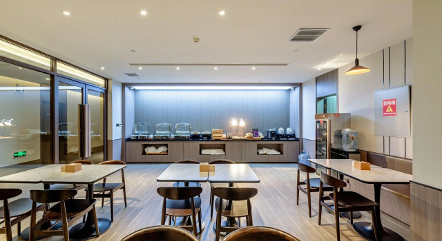 Hanting Hotel Yulin Er Street Zhongying Square, Prenota Hotel Yulin Shaanxi