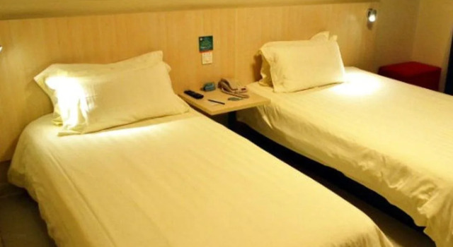 Jinjiang Inn Zhuhai Jida Jiuzhou Avenue, Rezerwuj Hotel Hotele w Zhuhai z parkingiem, Parking
