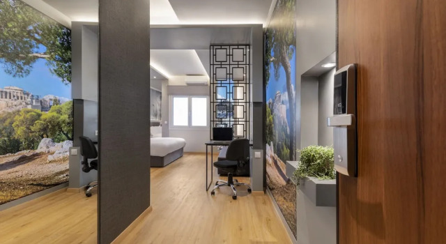 Athens Center Luxury Suite