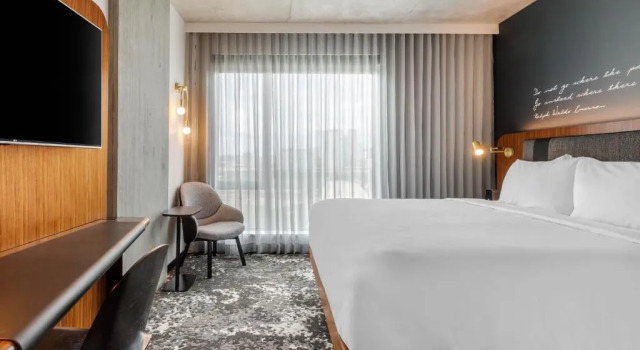 Двухместный номер Cambria Hotel Boston Downtown - Seaport
