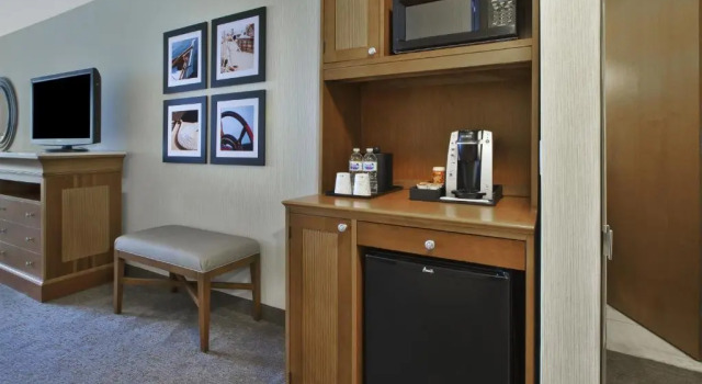 Двухместный номер Deluxe с видом на воду Hilton Garden Inn Portland Downtown Waterfront