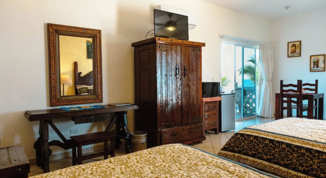 Четырёхместный номер Standard с балконом Casa Costa Azul