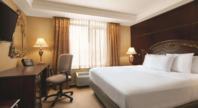 Radisson Hotel Toronto Airport West