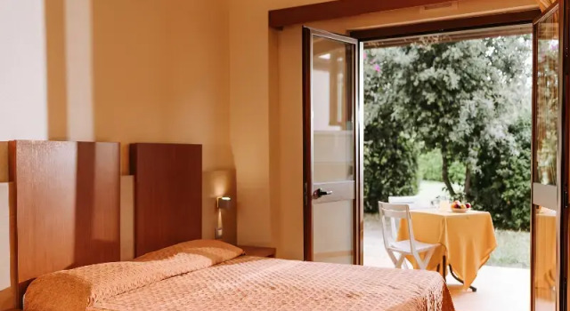 Четырёхместный номер Standard с видом на бассейн Valtur Calabria Otium Resort