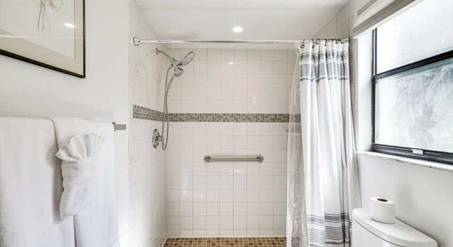 Коттедж Fort Myers Home, Lanai & Private, Heated Pool