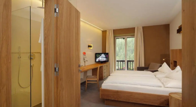 Двухместный номер Standard с балконом Hotel Madatsch