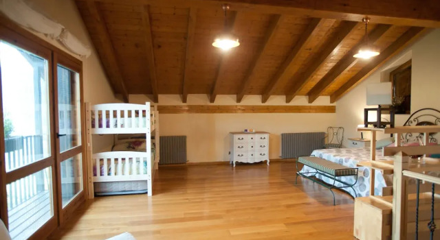 Casa Duc, Varaa Hotelli Sort SkiPallars - Port Aine
