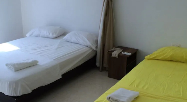 Семейные апартаменты с 2 комнатами с балконом Hotel Juanmar
