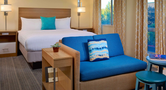 Двухместный люкс Sonesta Simply Suites Dublin Columbus