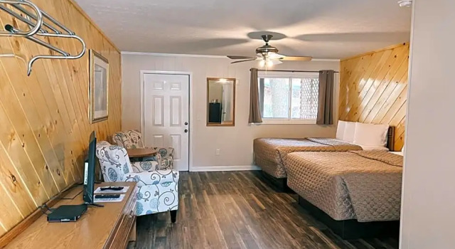 Номер Standard с балконом Stony Creek Motel
