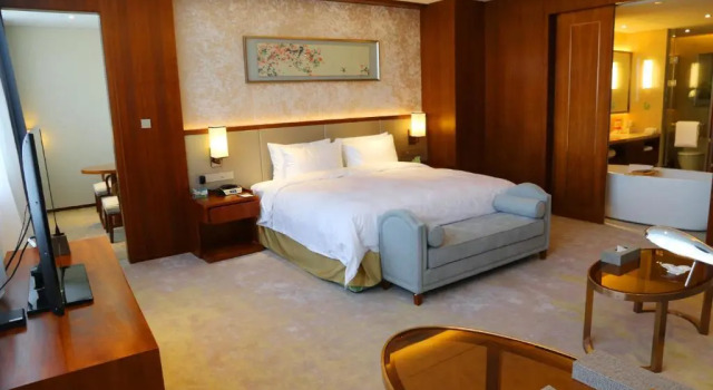 Двухместный номер Deluxe с частичным видом на море Jinling Shihu Garden Hotel Suzhou