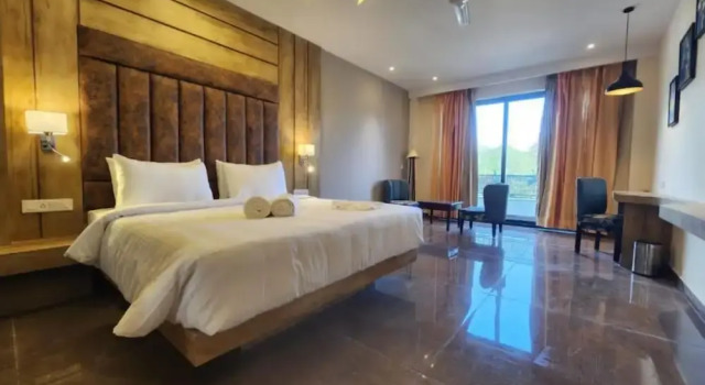 Номер Deluxe Goroomgo Portola Hotel By Parkside Dharamshala