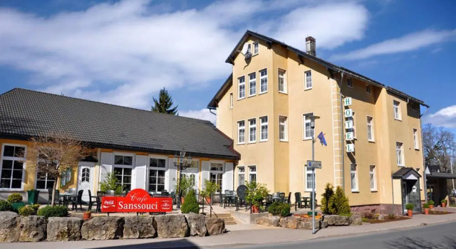 Hotel Oberland, Book Hotel Hotels & Accommodations in Oberhof, near Fallbachlift, Hotel