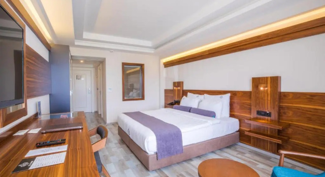Двухместный номер Standard Karpalas City Hotel & Spa