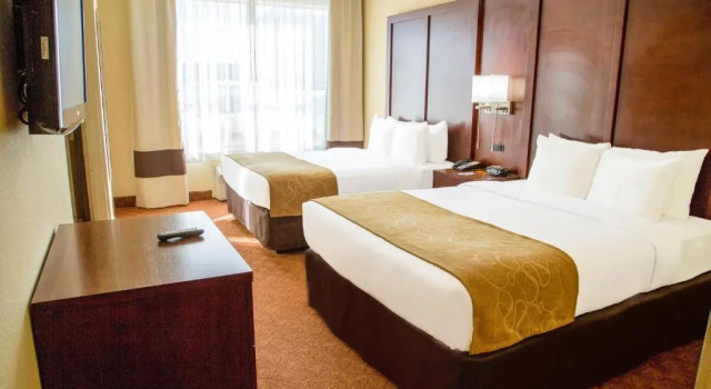 Четырёхместный люкс Comfort Suites Fort Worth North Fossil Creek