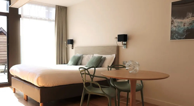 Люкс Classic Résidence Les Suites du Port - by Le Saint Ferdinand