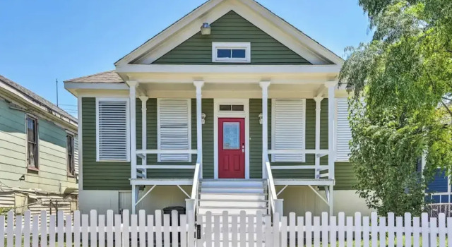 Коттедж Galveston Victorian - Walk to the Strand & Beach