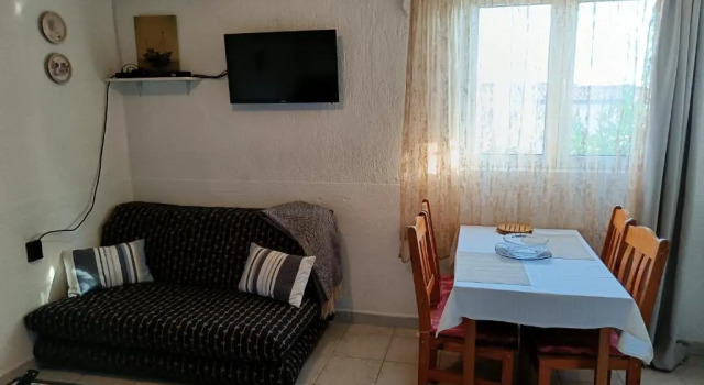 Apartments Luka