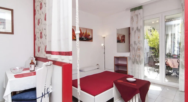 Двухместные апартаменты Apartments Amfora Valbandon