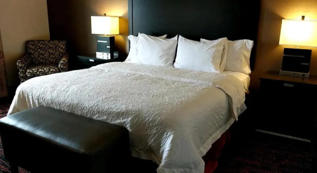Двухместный номер для некурящих Mobility/Hearing Accessible with Tub Hampton Inn & Suites Tulsa/Tulsa Hills
