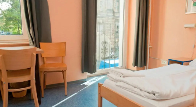 Трёхместный номер Standard Happy Hotel Berlin