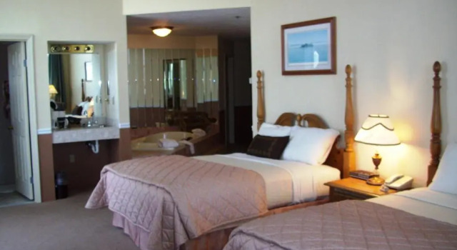 Двухместный номер Standard Riveredge Resort Hotel