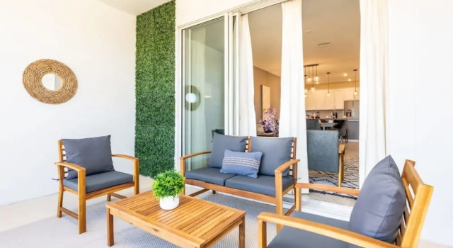 Chic Spacious Condo for the Best Vacations