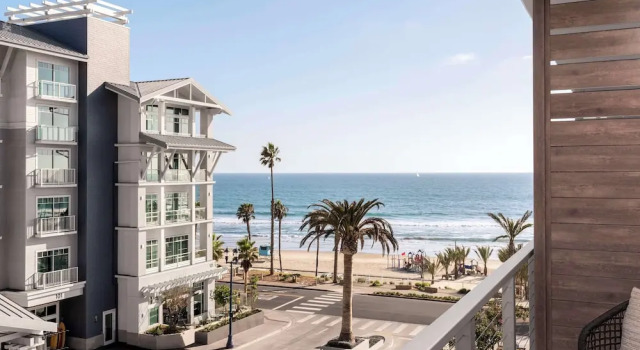 Номер Standard с балконом и с видом на океан Mission Pacific Beach Resort, part of JdV by Hyatt