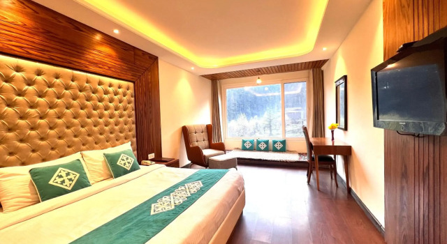 Snow Valley Resorts & Spa Manali, Забронировать Отель Отели Манали с бассейном, Бассейн